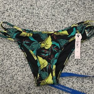Victoria's Secret Black and Green Leaf Bikini Bottoms (S) Brazilian